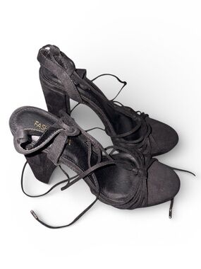 Lace up fashion nova heels